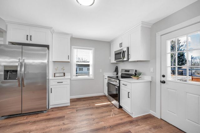 180 Melrose Street, Manchester, NH 03109