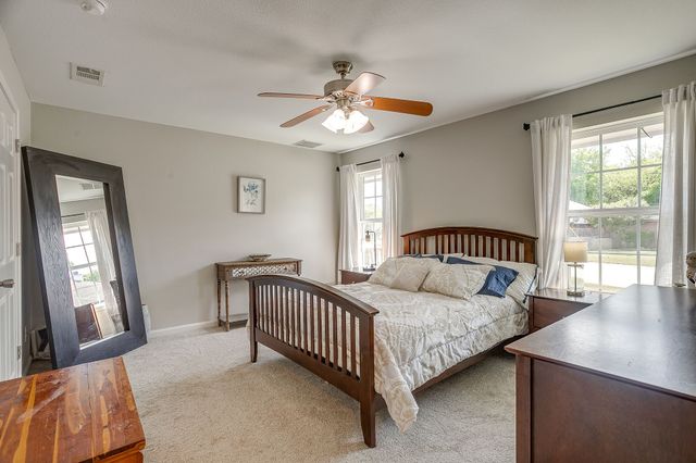 605 Rhonda, Italy, TX 76651