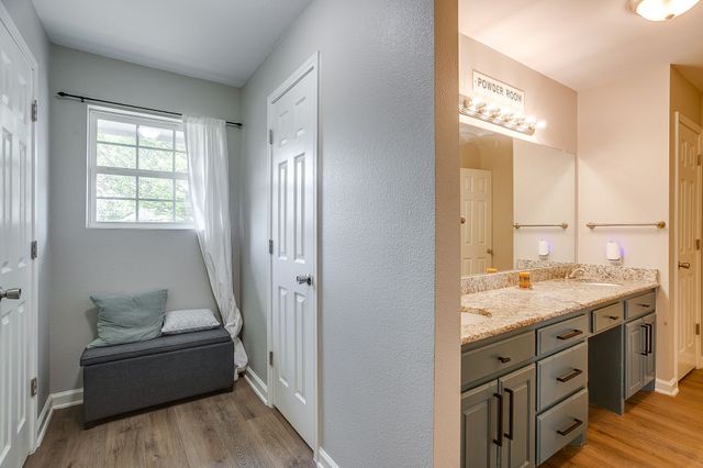 605 Rhonda, Italy, TX 76651