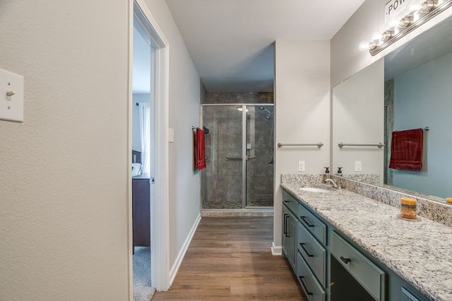 605 Rhonda, Italy, TX 76651