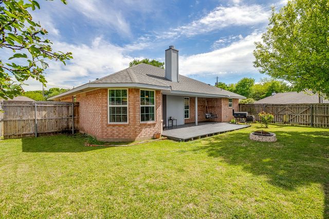 605 Rhonda, Italy, TX 76651