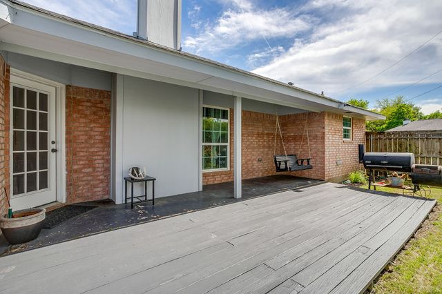 605 Rhonda, Italy, TX 76651