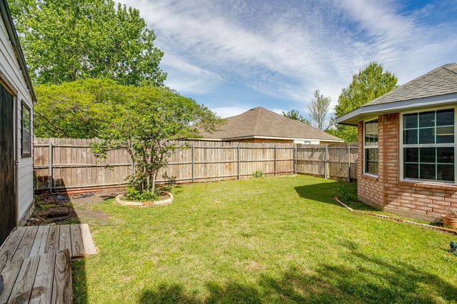 605 Rhonda, Italy, TX 76651