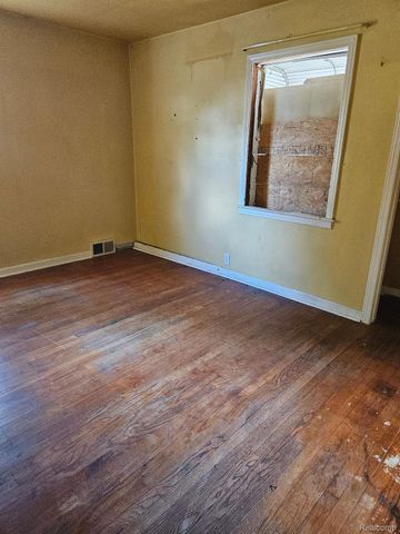 18627 RUTHERFORD Street, Detroit, MI 48235