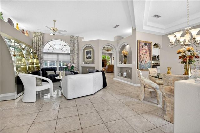 117 WHISPERING PINE DRIVE, Palm Coast, FL 32164