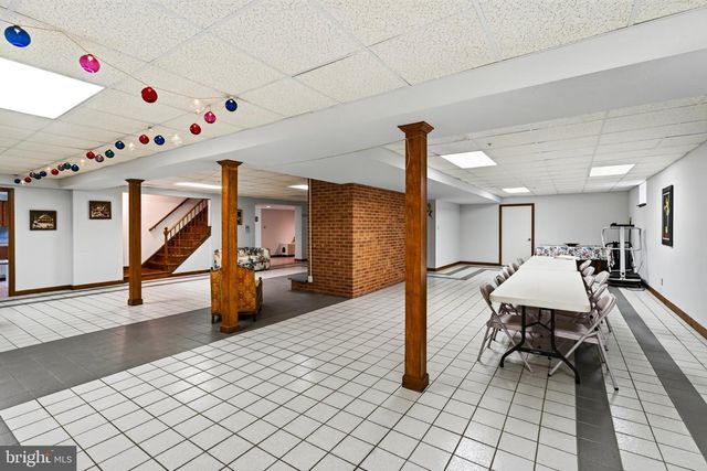 3744 SCHOOL LN, Newtown Square, PA 19073
