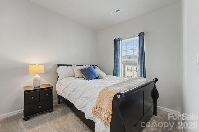 2105 Autumn Olive Lane, Matthews, NC 28104