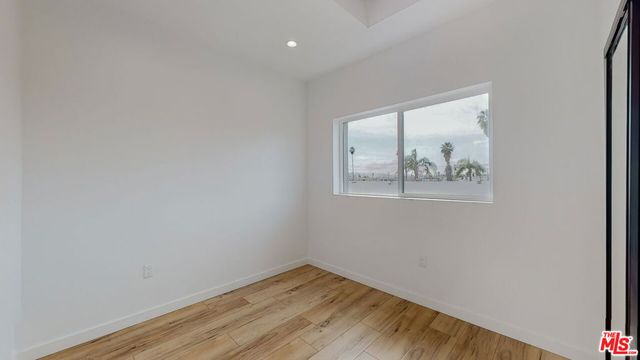 16010 Cantlay Street 2, Van Nuys, CA 91406