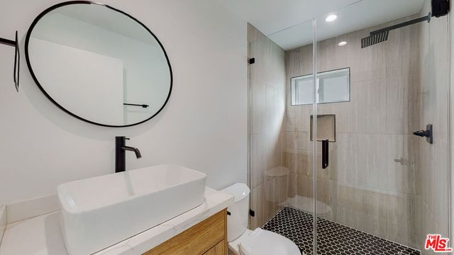 16010 Cantlay Street 2, Van Nuys, CA 91406