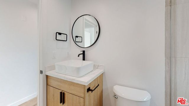 16010 Cantlay Street 2, Van Nuys, CA 91406