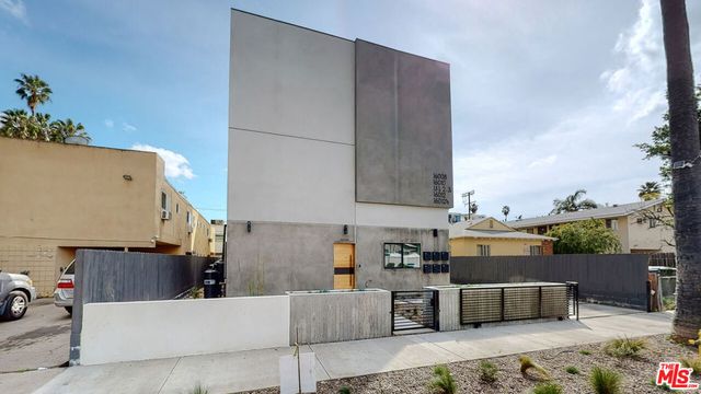 16010 Cantlay Street 2, Van Nuys, CA 91406