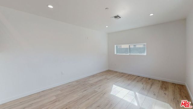 16010 Cantlay Street 2, Van Nuys, CA 91406