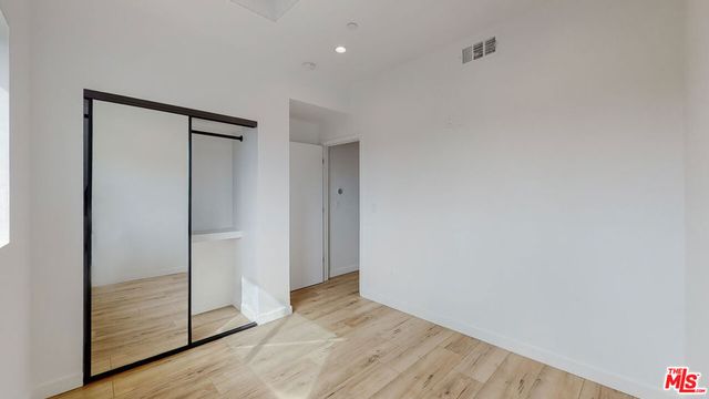16010 Cantlay Street 2, Van Nuys, CA 91406