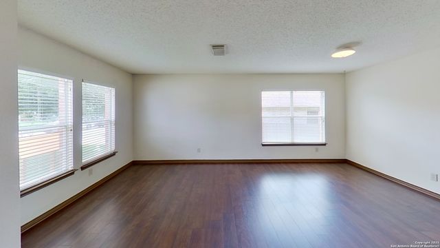 2547 SMOKEY CRK, Schertz, TX 78154