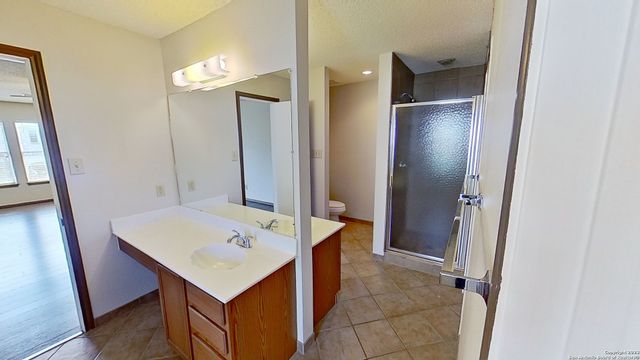 2547 SMOKEY CRK, Schertz, TX 78154