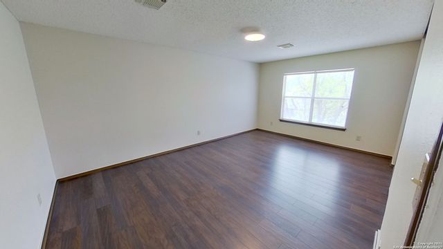 2547 SMOKEY CRK, Schertz, TX 78154