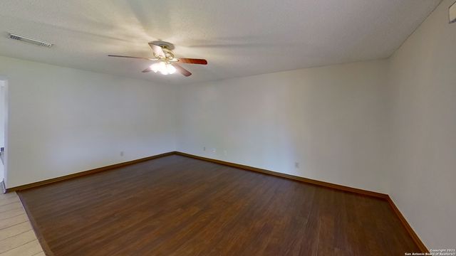 2547 SMOKEY CRK, Schertz, TX 78154