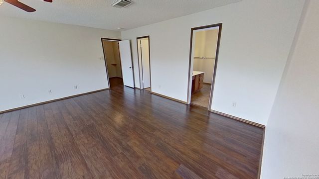 2547 SMOKEY CRK, Schertz, TX 78154