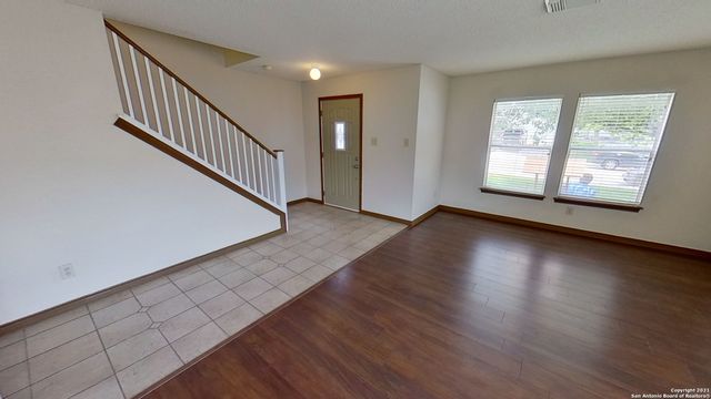 2547 SMOKEY CRK, Schertz, TX 78154