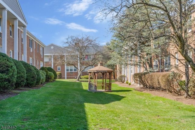 605 Grove St 15, Clifton City, NJ 07013