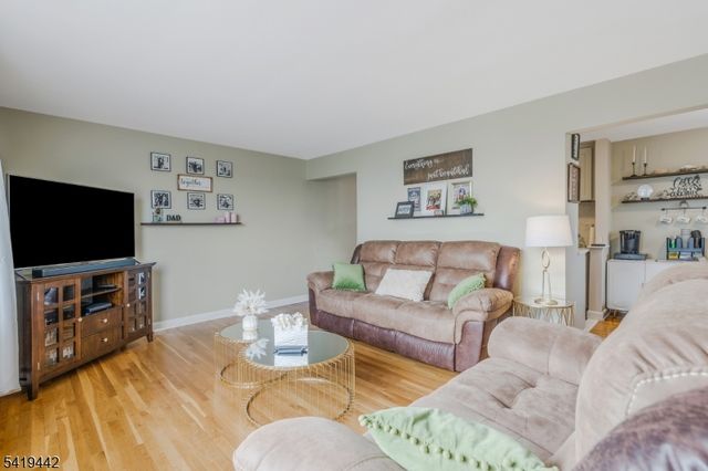 605 Grove St 15, Clifton City, NJ 07013