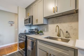 605 Grove St 15, Clifton City, NJ 07013