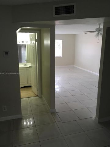 5962 NW 29th Pl 112, Sunrise, FL 33313