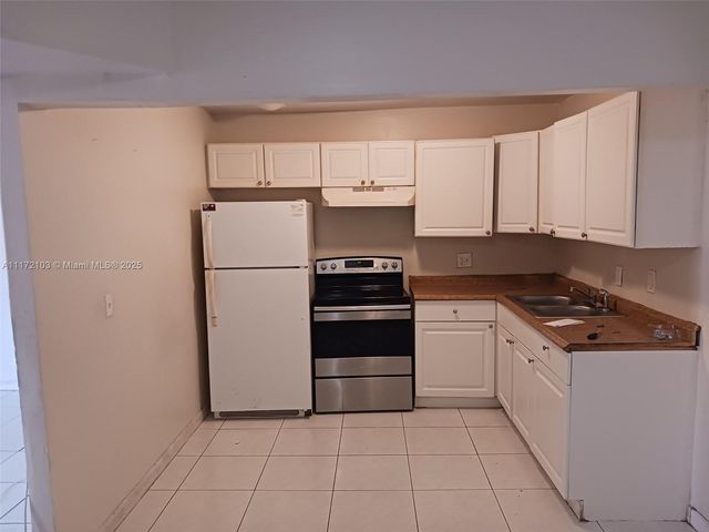 5962 NW 29th Pl 112, Sunrise, FL 33313