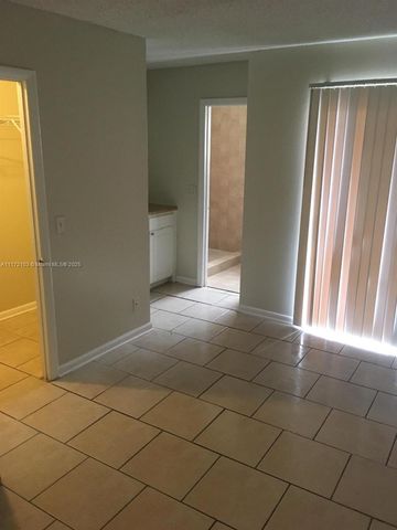 5962 NW 29th Pl 112, Sunrise, FL 33313