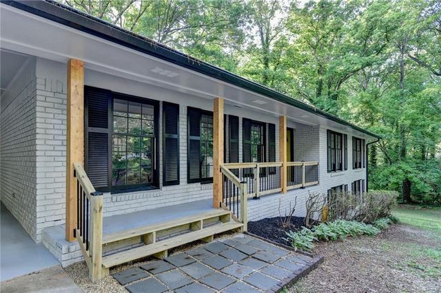 1300 Lavista Drive SW, Mableton, GA 30126