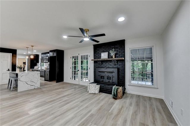 1300 Lavista Drive SW, Mableton, GA 30126