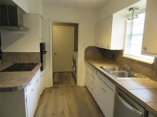 705 Scottsdale Drive, Richardson, TX 75080