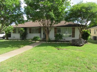 705 Scottsdale Drive, Richardson, TX 75080