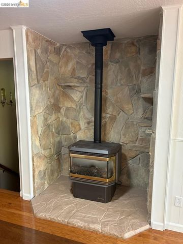 12570 Mount Jefferson ST, Groveland, CA 95321