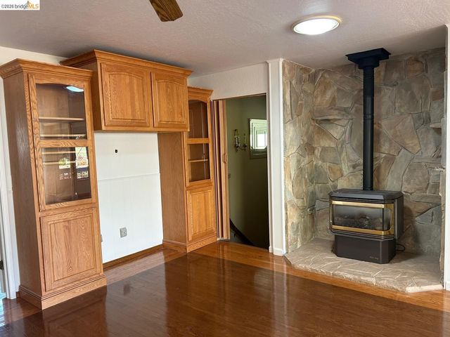 12570 Mount Jefferson ST, Groveland, CA 95321