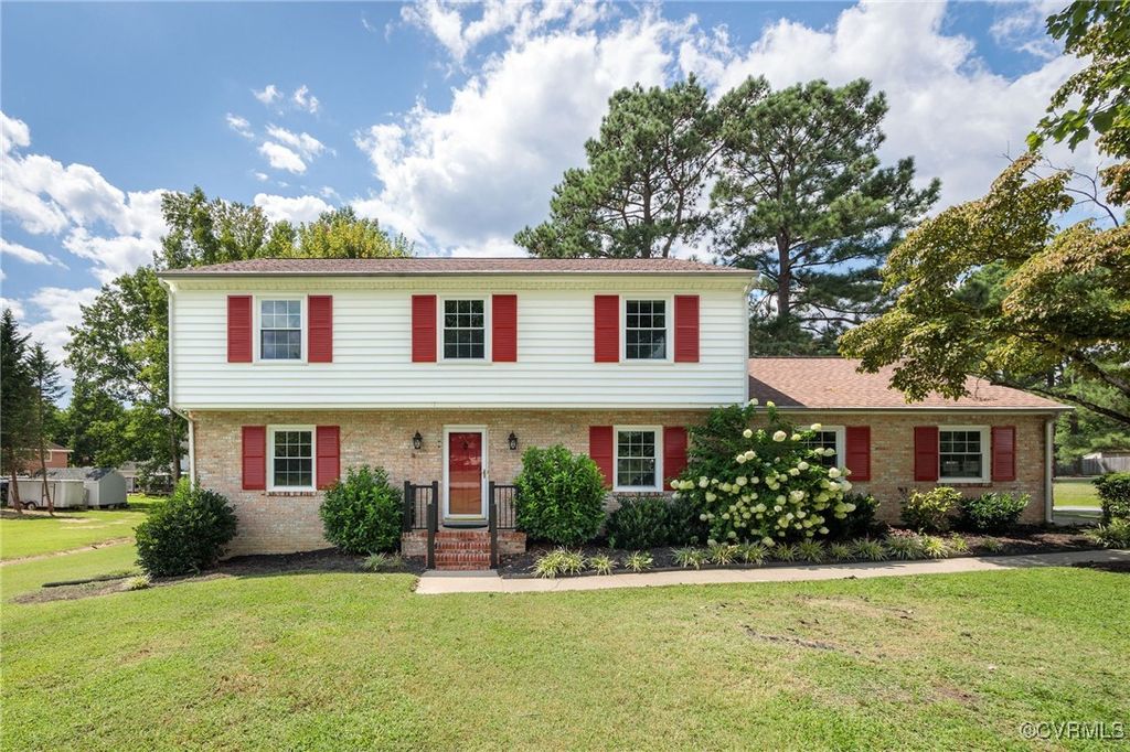 8200 Indian Springs Rd, Ampthill, VA 23237