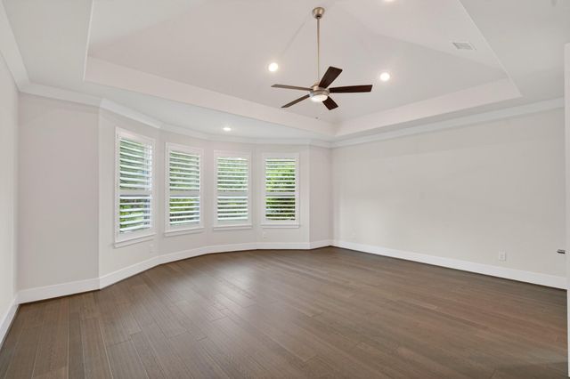 79 N Curly Willow Circle, Tomball, TX 77375