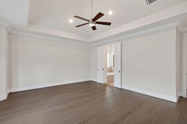 79 N Curly Willow Circle, Tomball, TX 77375