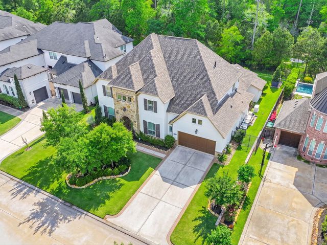 79 N Curly Willow Circle, Tomball, TX 77375