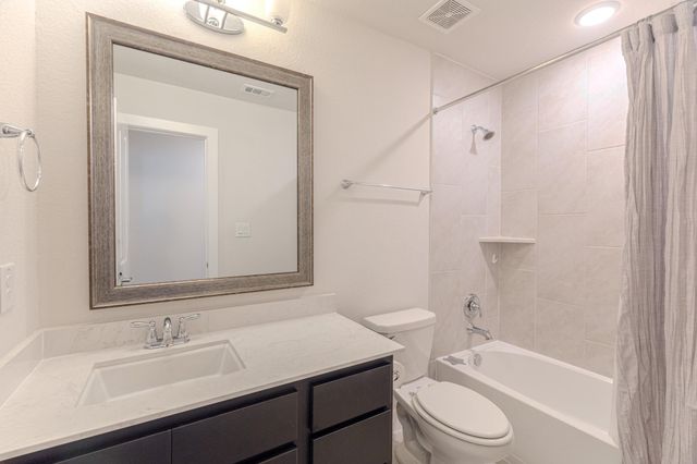 79 N Curly Willow Circle, Tomball, TX 77375