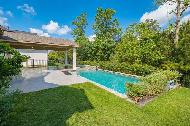 79 N Curly Willow Circle, Tomball, TX 77375