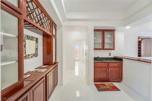 7526 Gossamer Wind Street, Las Vegas, NV 89139
