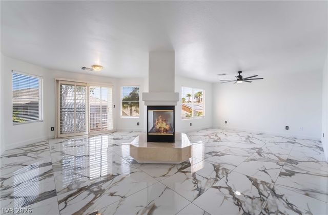 7526 Gossamer Wind Street, Las Vegas, NV 89139