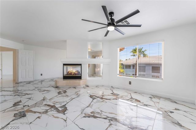7526 Gossamer Wind Street, Las Vegas, NV 89139