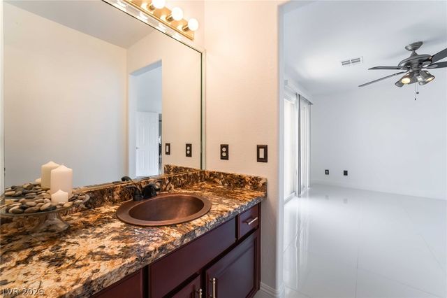 7526 Gossamer Wind Street, Las Vegas, NV 89139