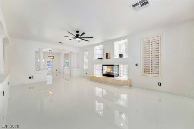 7526 Gossamer Wind Street, Las Vegas, NV 89139