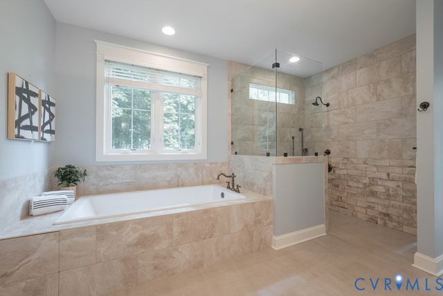 8853 Porto Ct, New Kent, VA 23124