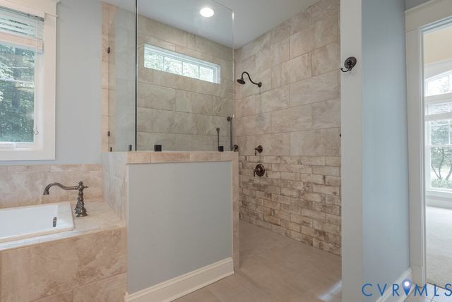 8853 Porto Ct, New Kent, VA 23124