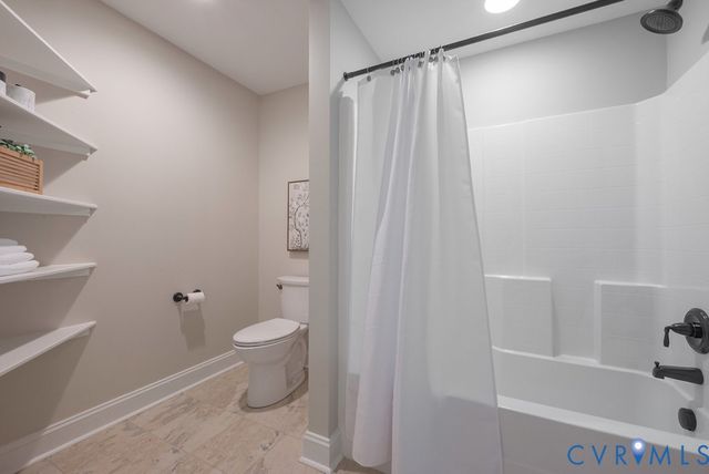 8853 Porto Ct, New Kent, VA 23124