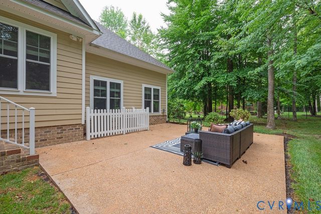 8853 Porto Ct, New Kent, VA 23124